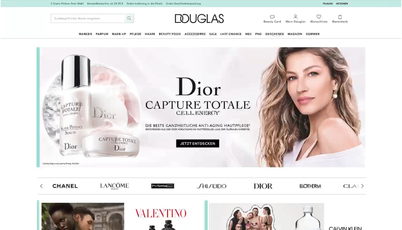 An animated screenshot of the homepage of the online store 